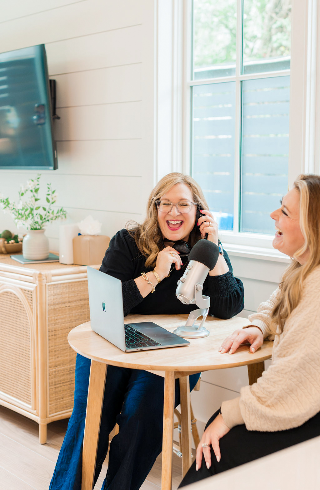 Corry and Melissa of The Business Reboot sharing how to pitch yourself as a podcast guest and get booked.